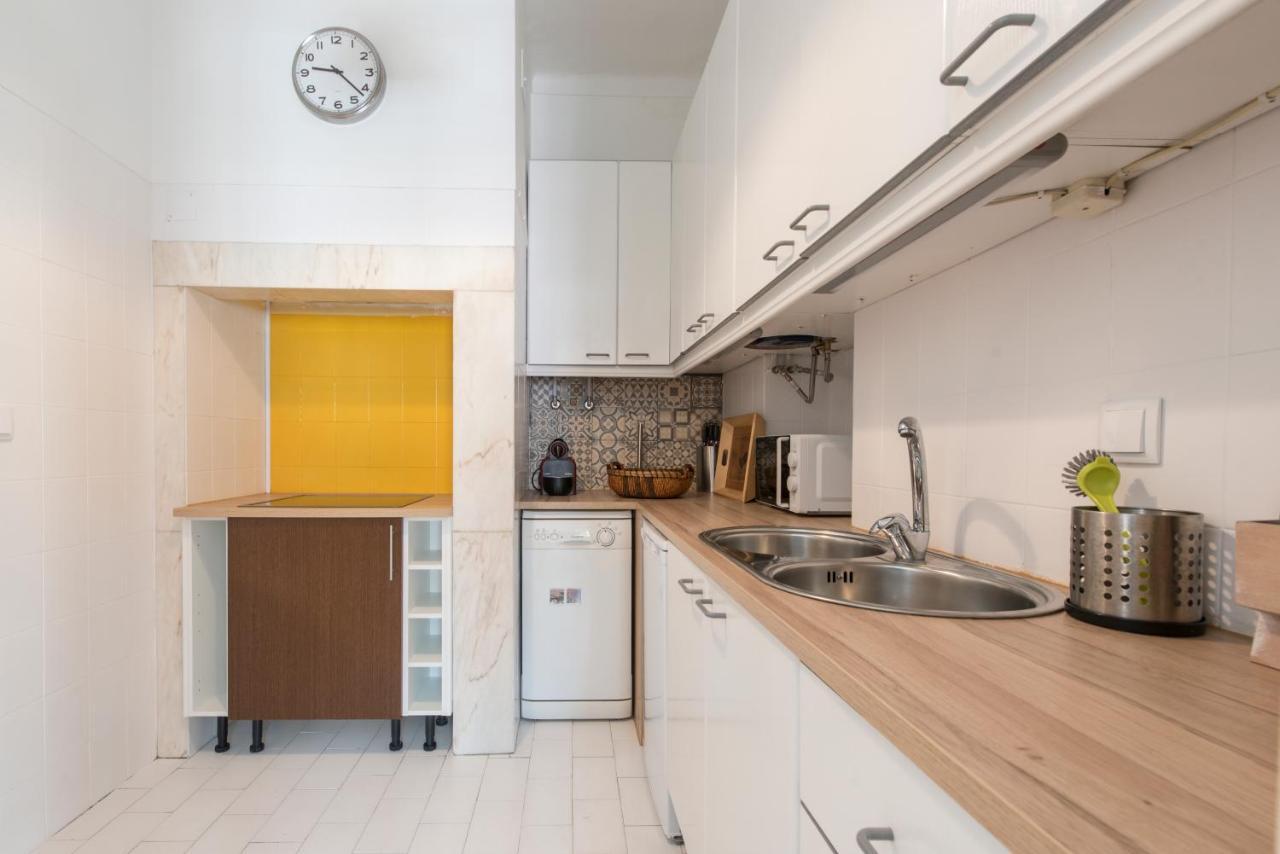 Cozy Apartment With Castel View Lisabona Exterior foto